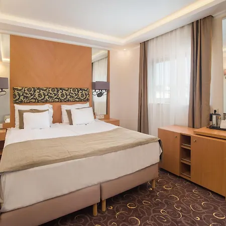 Marmara Hotel 4*