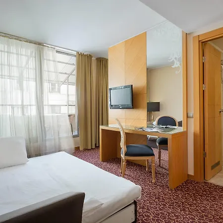 Отель Marmara 4*