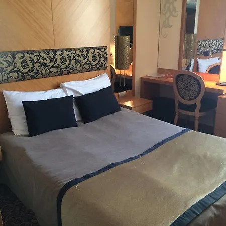 Отель Marmara 4*