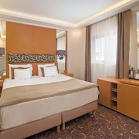 Hotel Marmara 4*