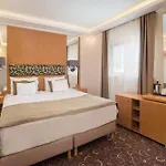 Marmara Szálloda 4*